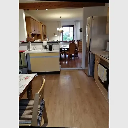 Prázdninový dům Freistehendes In Mit Terrasse, Grill Und Garten *